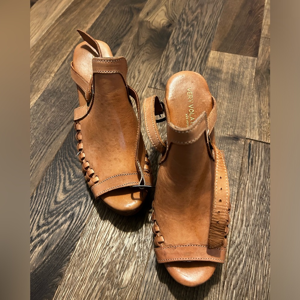 Women’s shoes